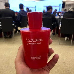 تونر روشن کننده صورت و گردن انار300 میلی لیتر